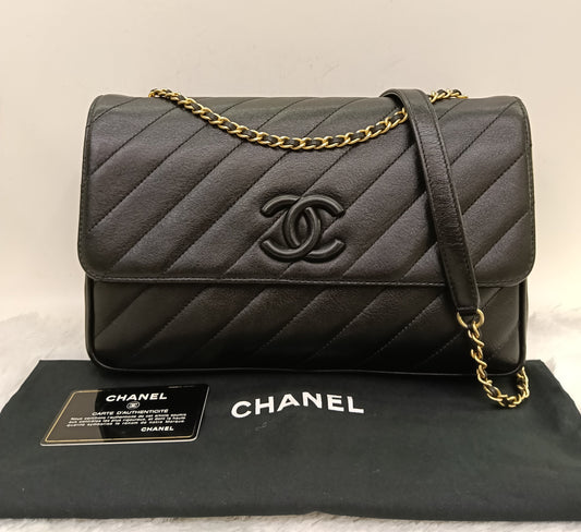 Chanel Jumbo Diagonal Flap Lamb Black GHW #21