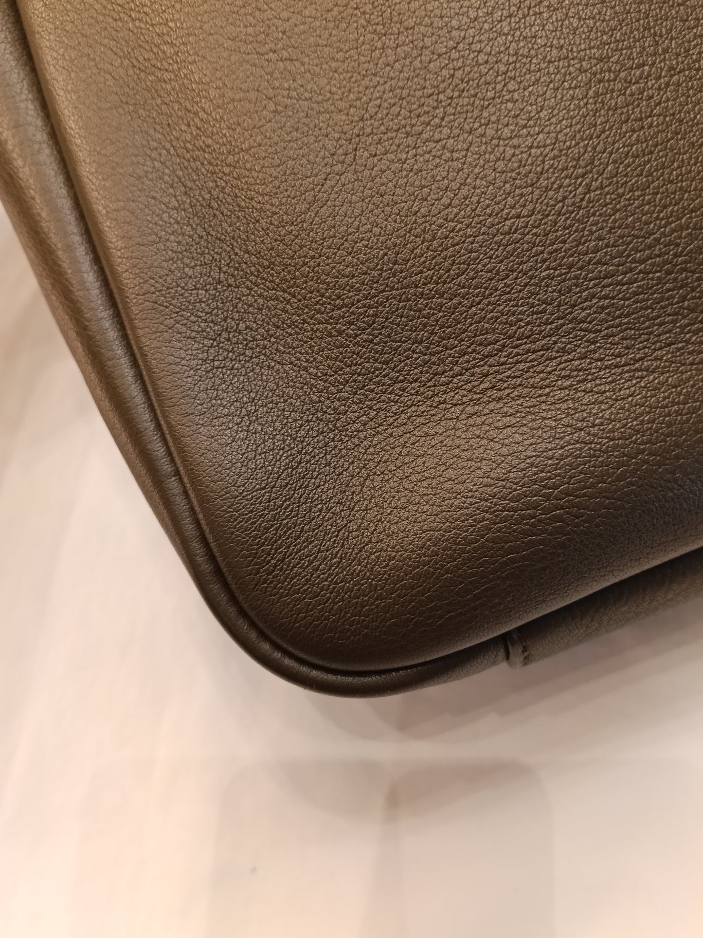 YsL Le 5 A 7 Supple Small Grained Green GHW 2025