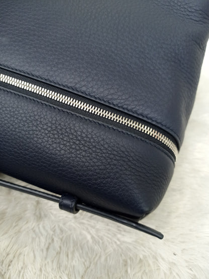 Loro Piana Extra Pocket L27 Grained Dark Navy SHW
2018