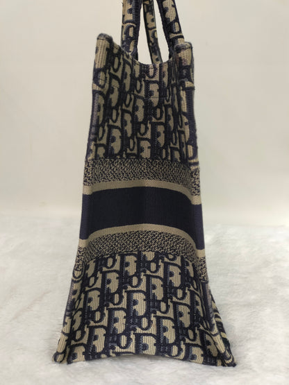 Dior Tote Book Medium Oblique Navy 2019