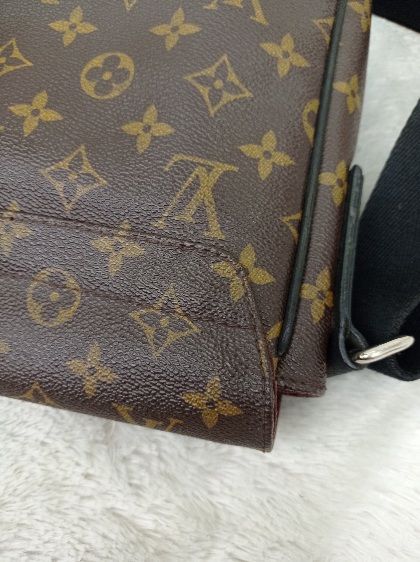 LV District PM Monogram Macassar