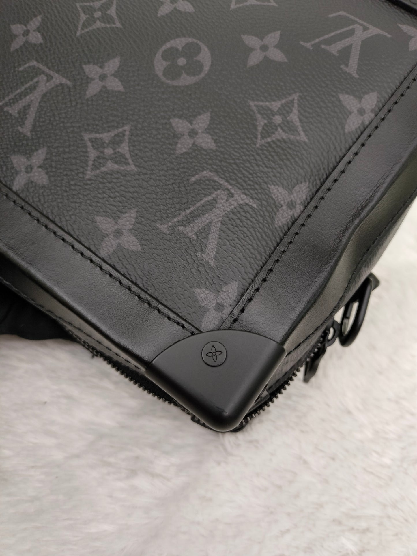 LV Soft Trunk Monogram Eclipse 2019