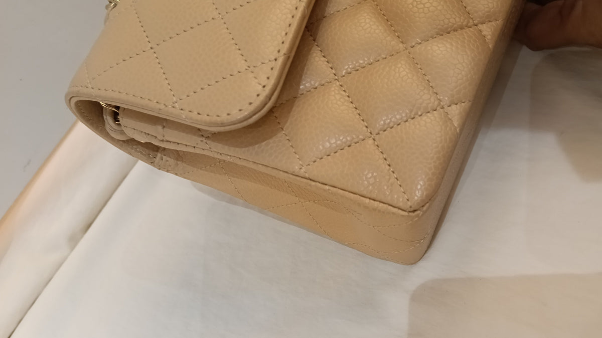 Chanel Small Caviar Beige GHW DF (CHIP)