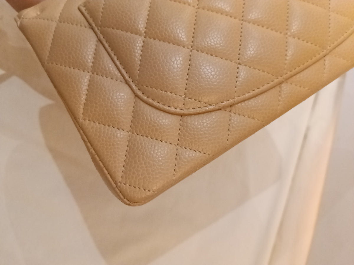 Chanel Small Caviar Beige GHW DF (CHIP)