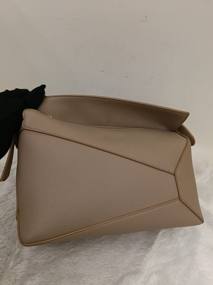 Loewe Puzzle Small Edge Grained Sand GHW 2023