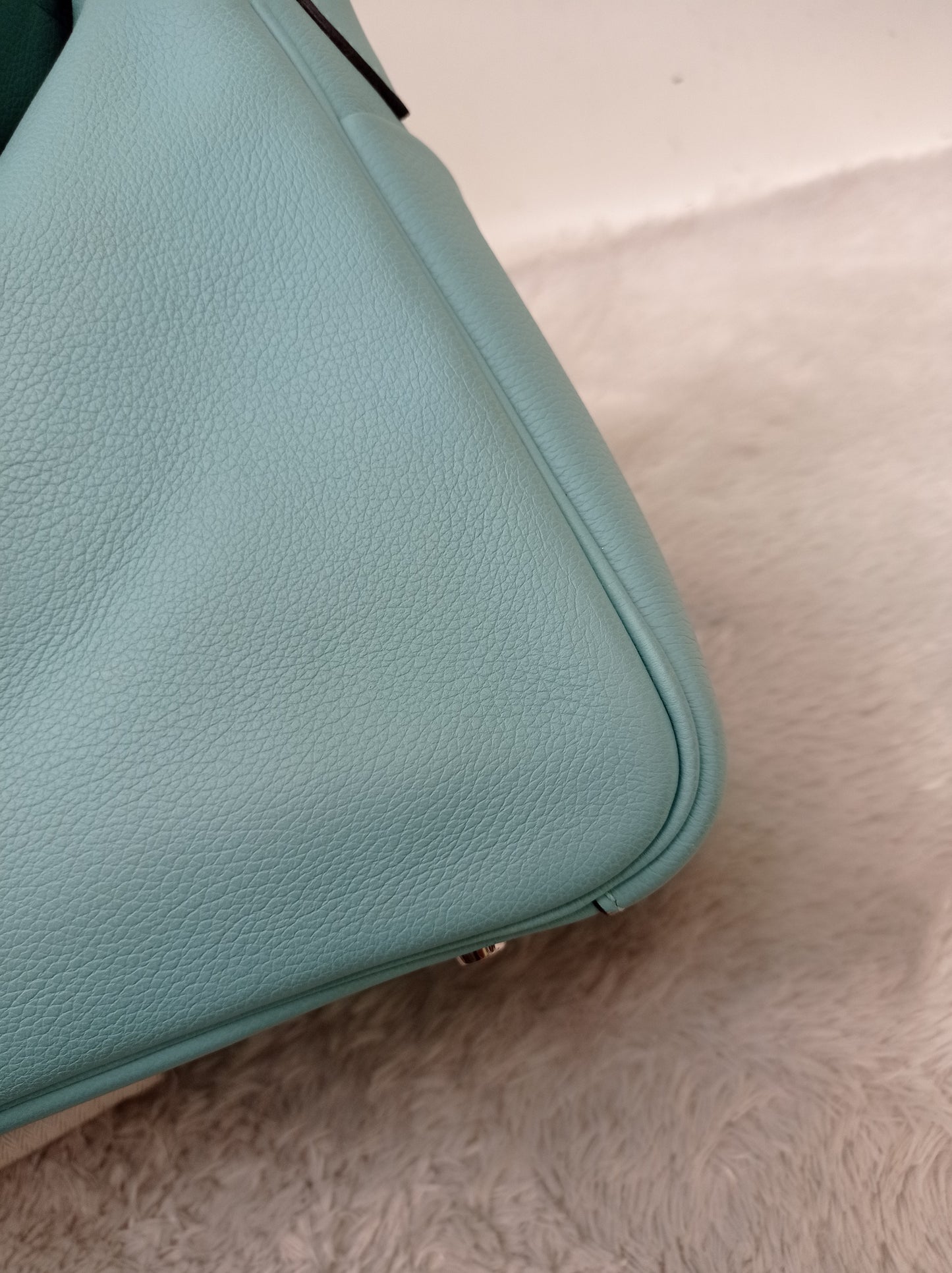 Lindy 30 Evercolour Blue Atol PHW #T
