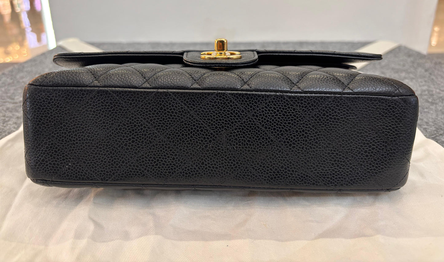 Chanel Medium Caviar Black GHW DF (CHIP)