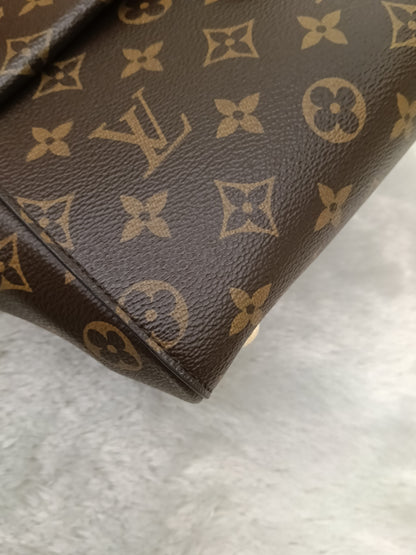 LV Clunny BB Monogram Bordeaux Fuchsia 2018
