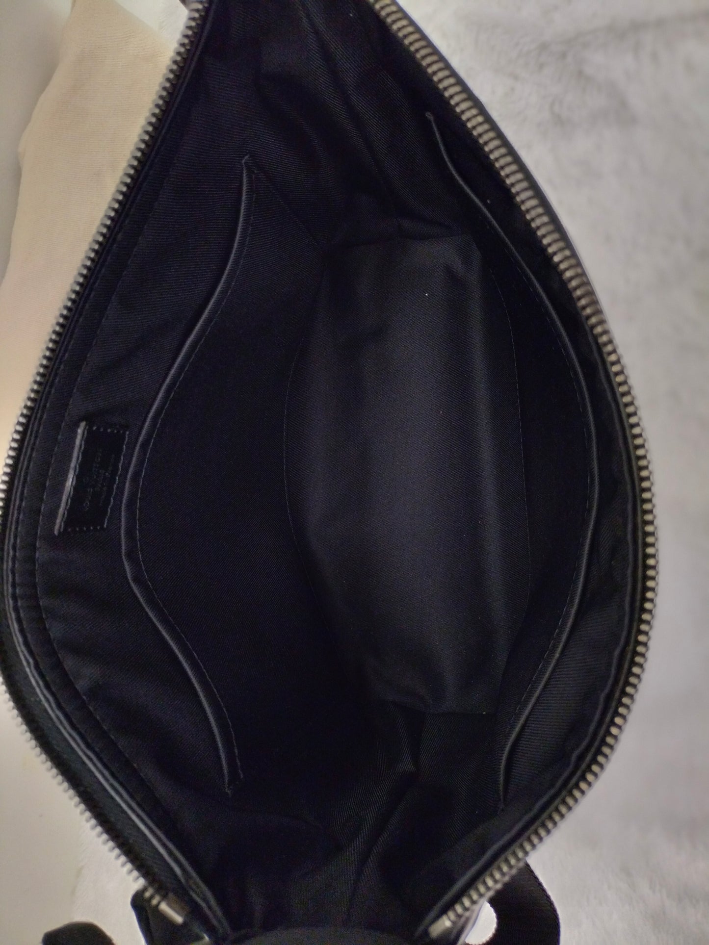 LV Odyssey PM Messenger Monogram Eclipse Noir 2018