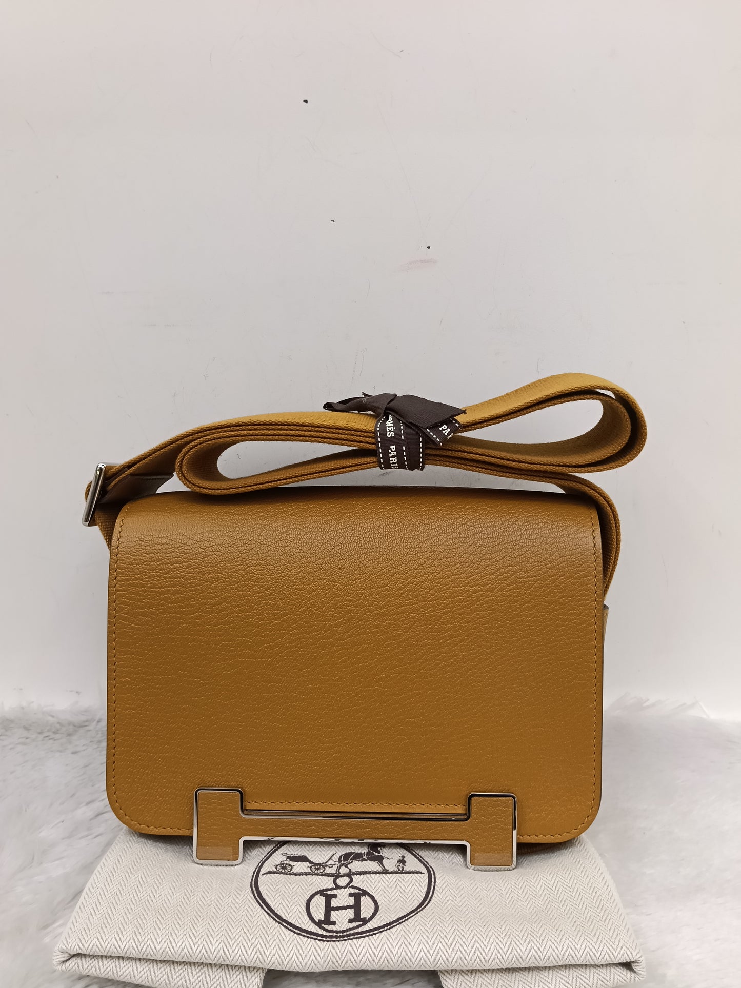 Hermes Geta Chevre Mysore Sangle Caramel PHW #B