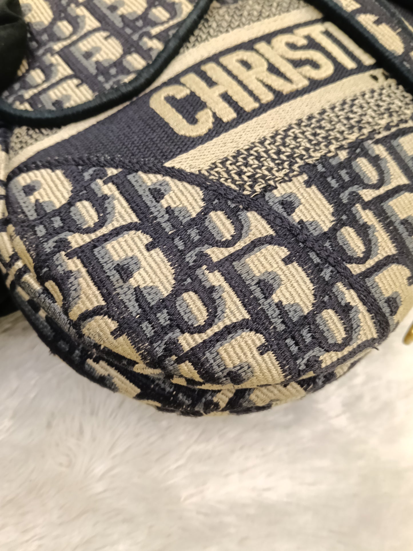Dior Saddle Medium Oblique Embroidered Navy GHW 2020