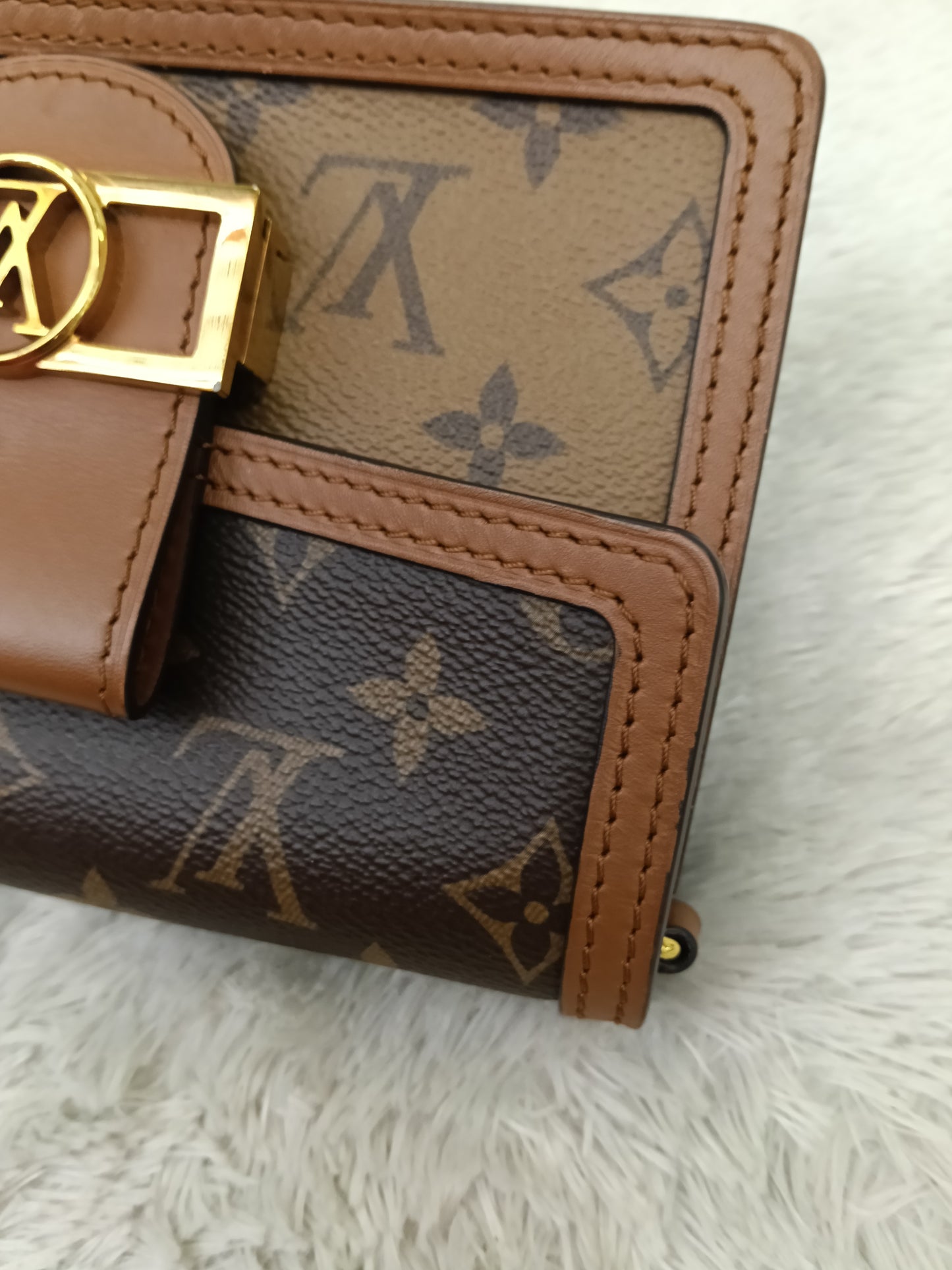 LV Portefeuille Dauphine Chain Monogram Reverse (CHIP)