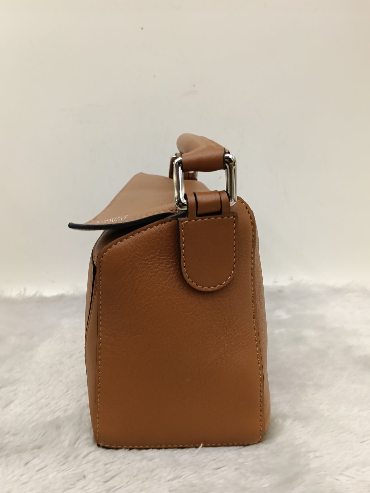 Loewe Puzzle Small Calfskin Tan SHW 2021