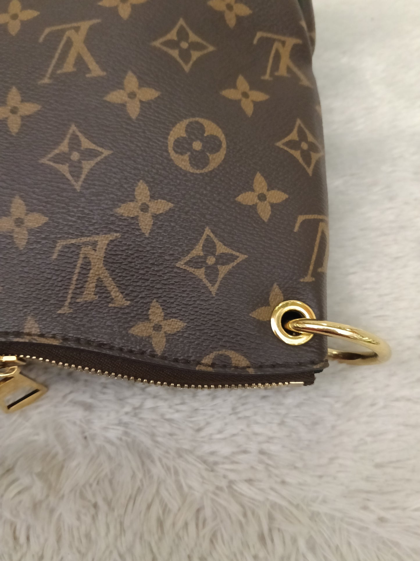 LV Odeon NM PM Monogram Noir (CHIP)