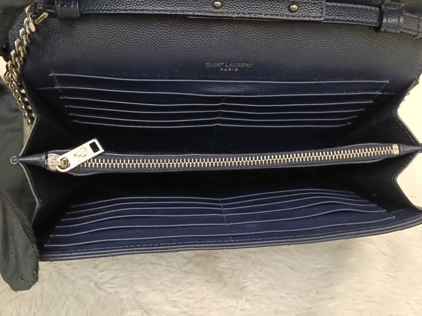 YsL WOC 22 Matelasse Monogramme Grained Navy SHW 2018