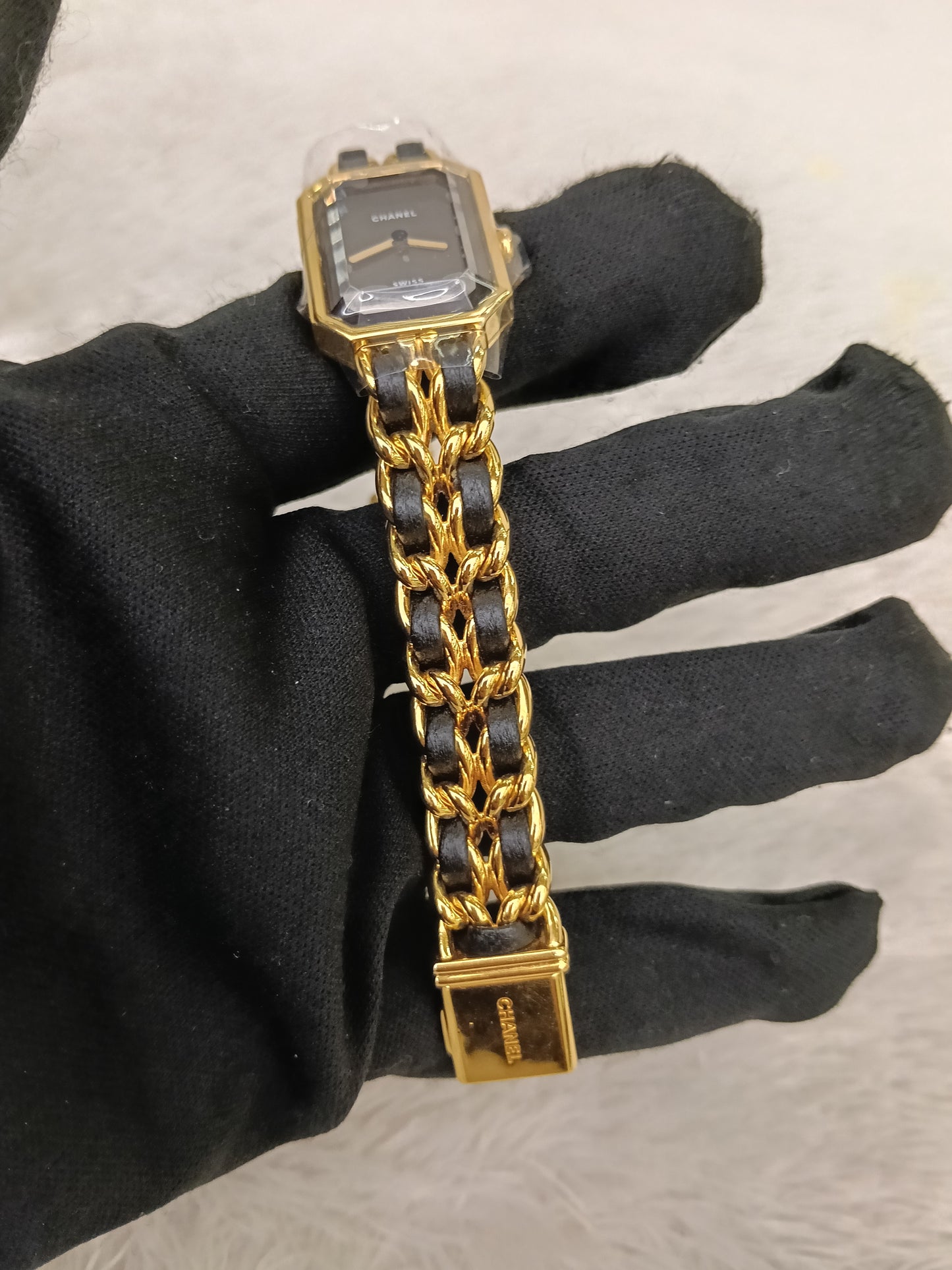 Chanel Premiere Watch Black GHW size M