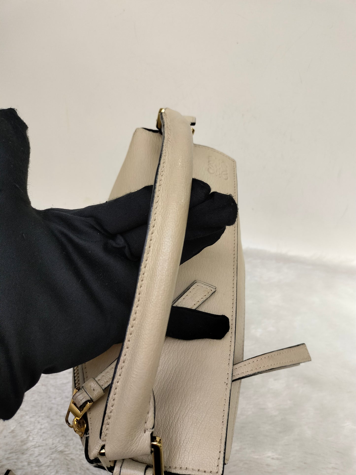 Loewe Puzzle Small Edge Angora GHW 2021