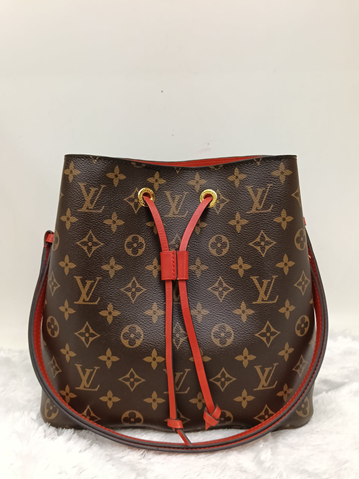 LV Neo Noe MM Monogram Coquelicot 2018