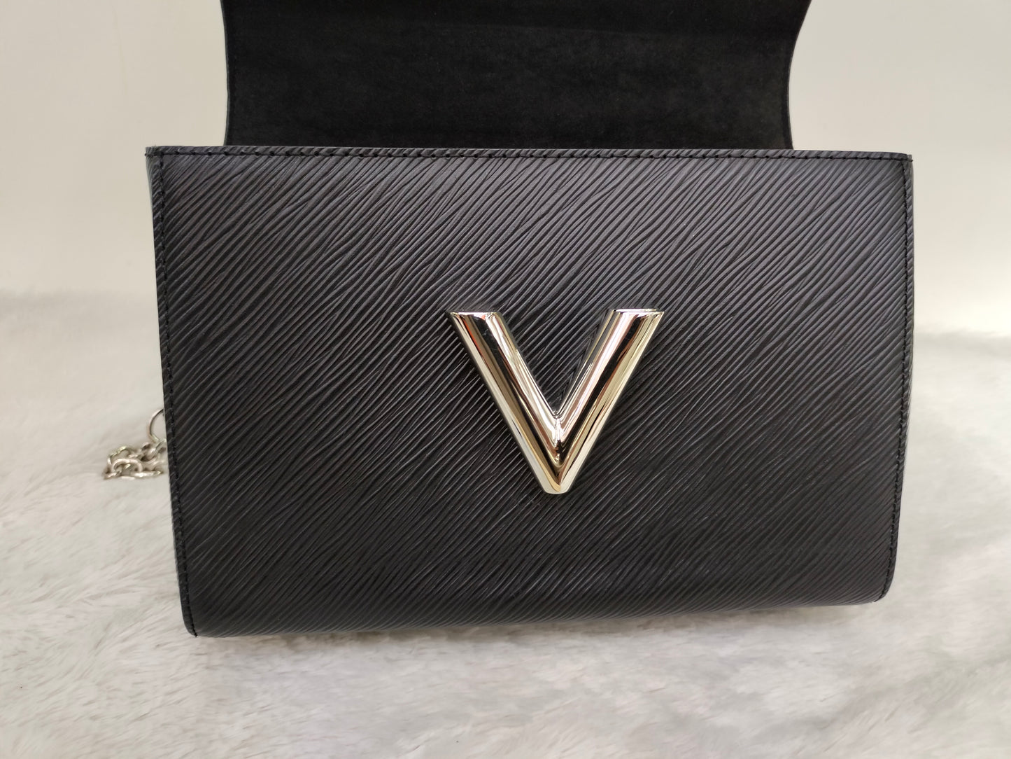 LV Twist MM Epi Black 2017