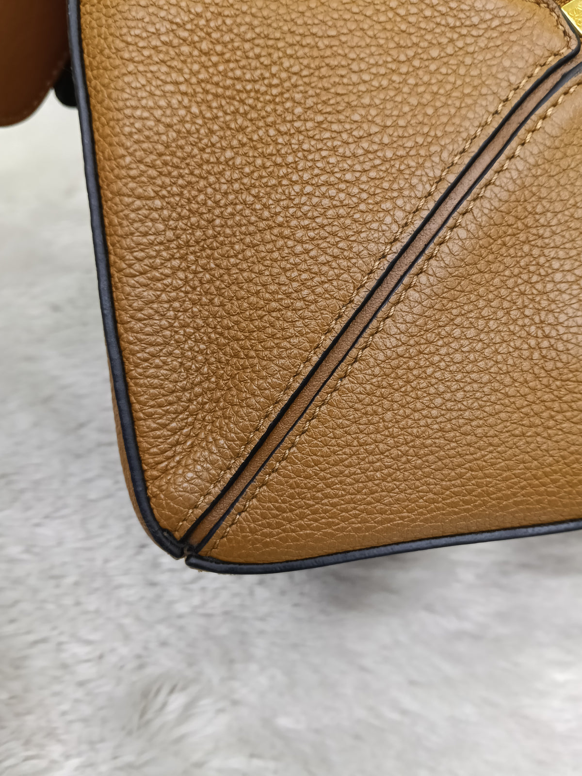 Loewe Puzzle Small Grained Caramel SHW 2020