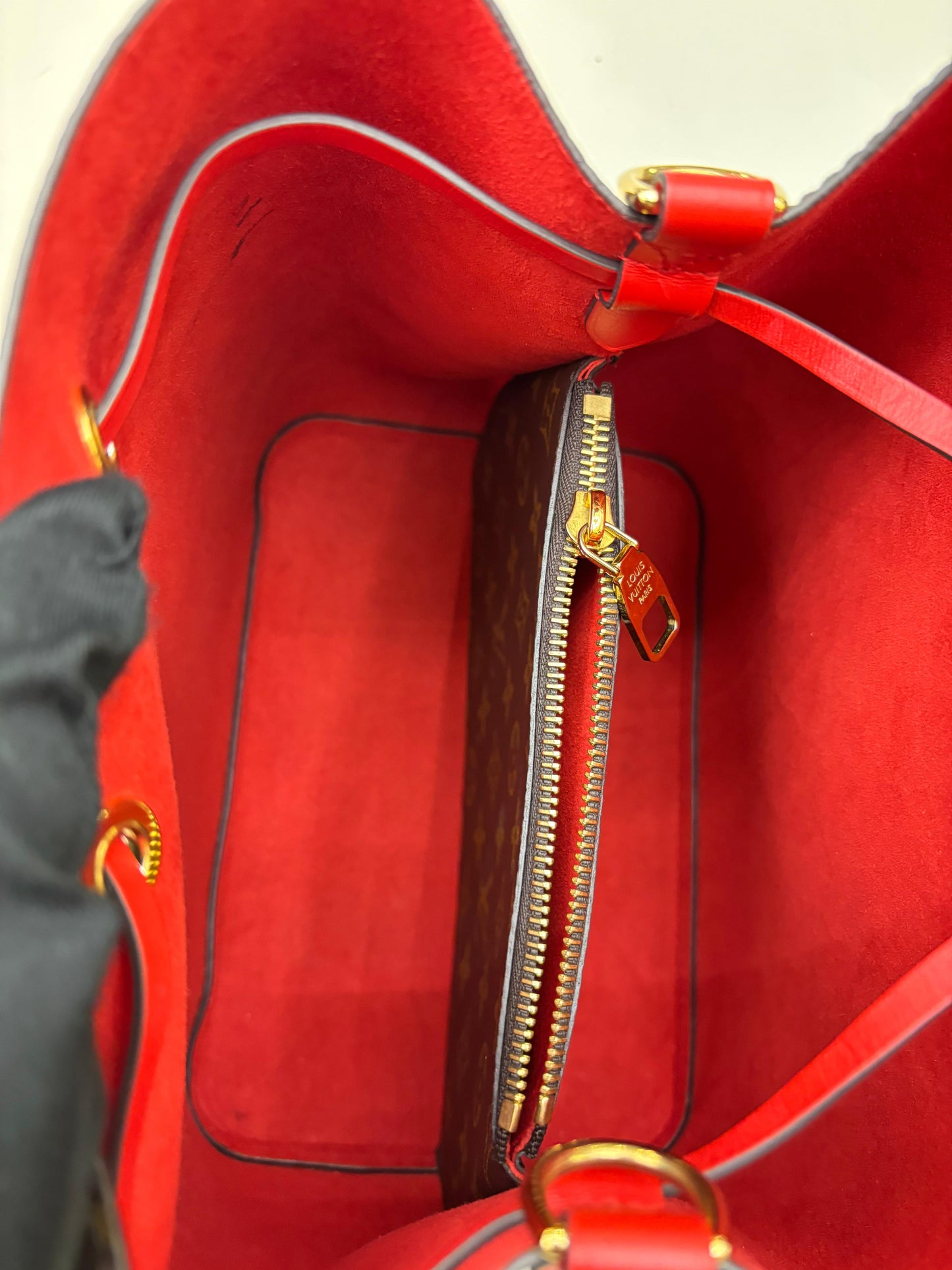 LV Neo Noe MM Monogram Coquelicot 2024 (CHIP)