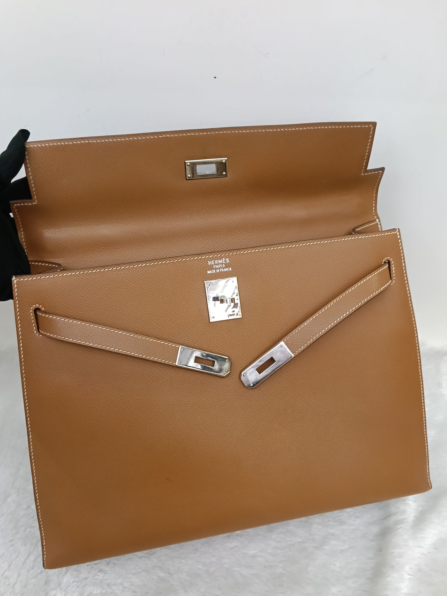 K35 Epsom Sellier Gold PHW #J square