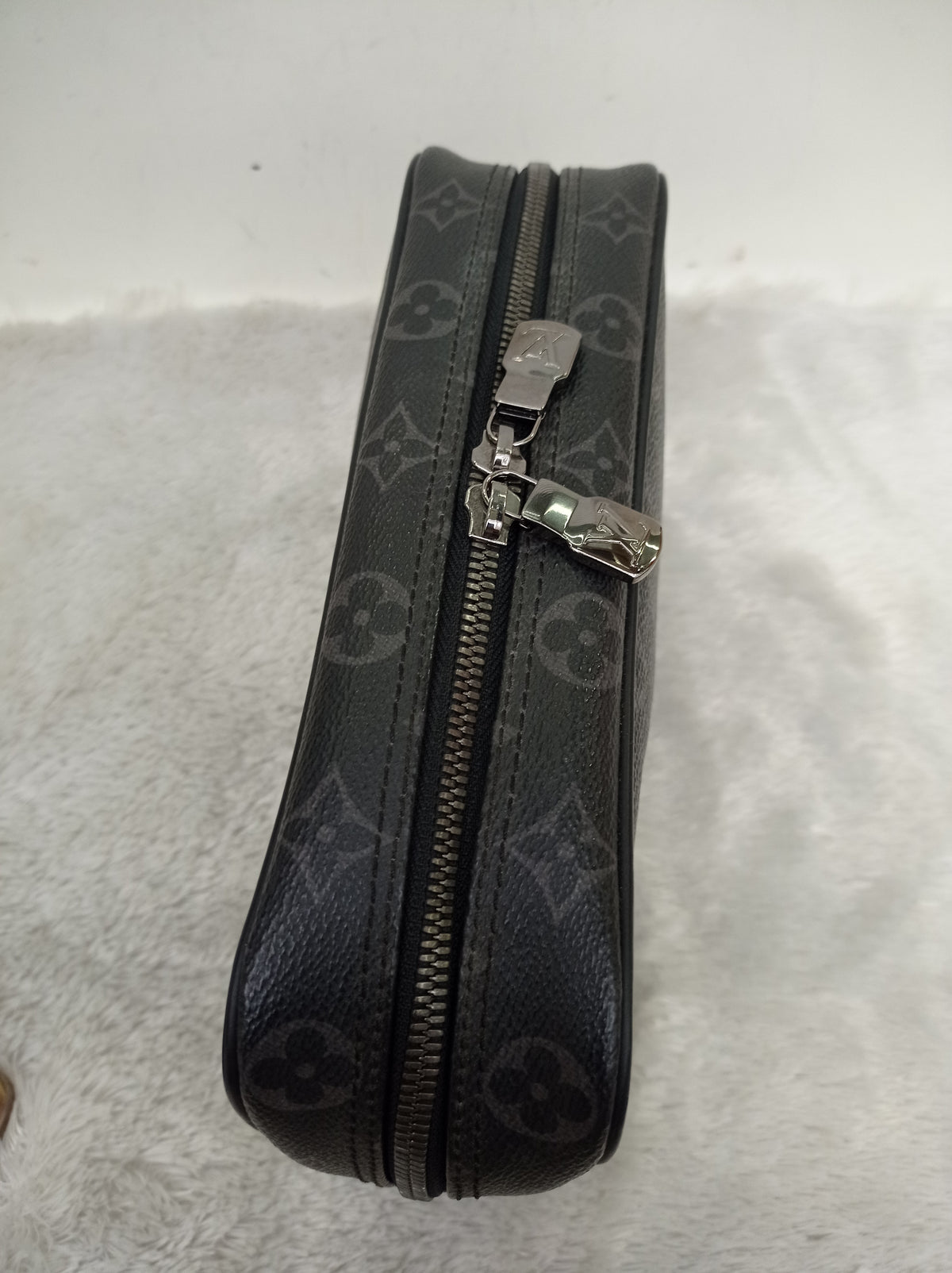 LV Toilet Pouch GM Monogram Eclipse 2017