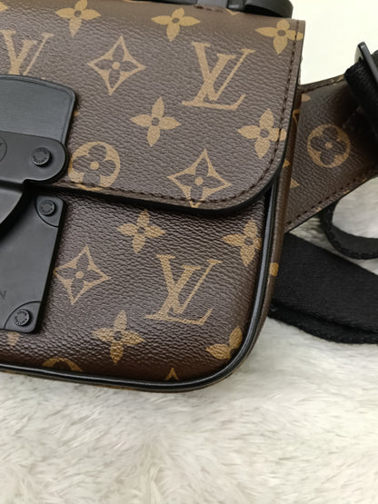 LV S Lock Waist Bag Monogram Macassar (CHIP)