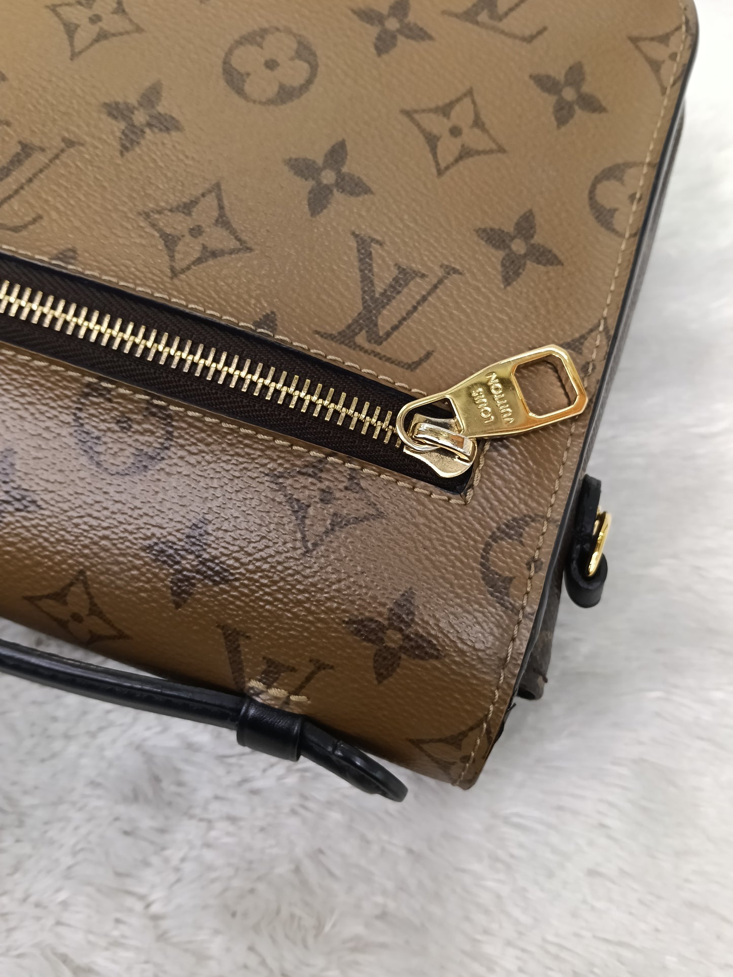 LV Metis Monogram Reverse 2018
