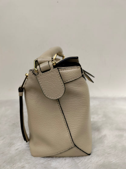 Loewe Puzzle Small Edge Angora GHW 2021