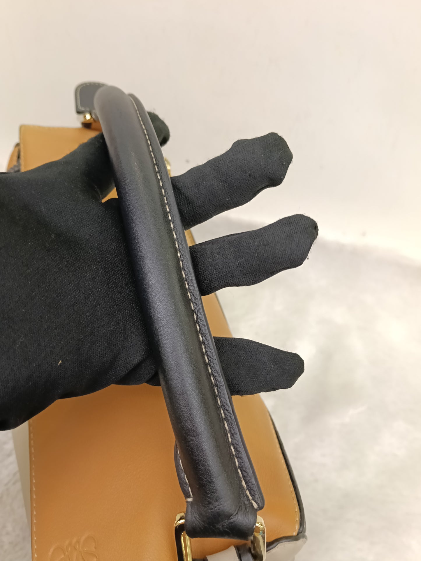 Loewe Puzzle Medium Amber Light Oat Black GHW 2019