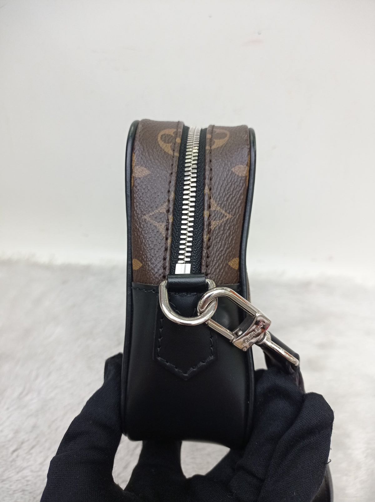 LV Kasai Clutch Monogram Macassar  2019