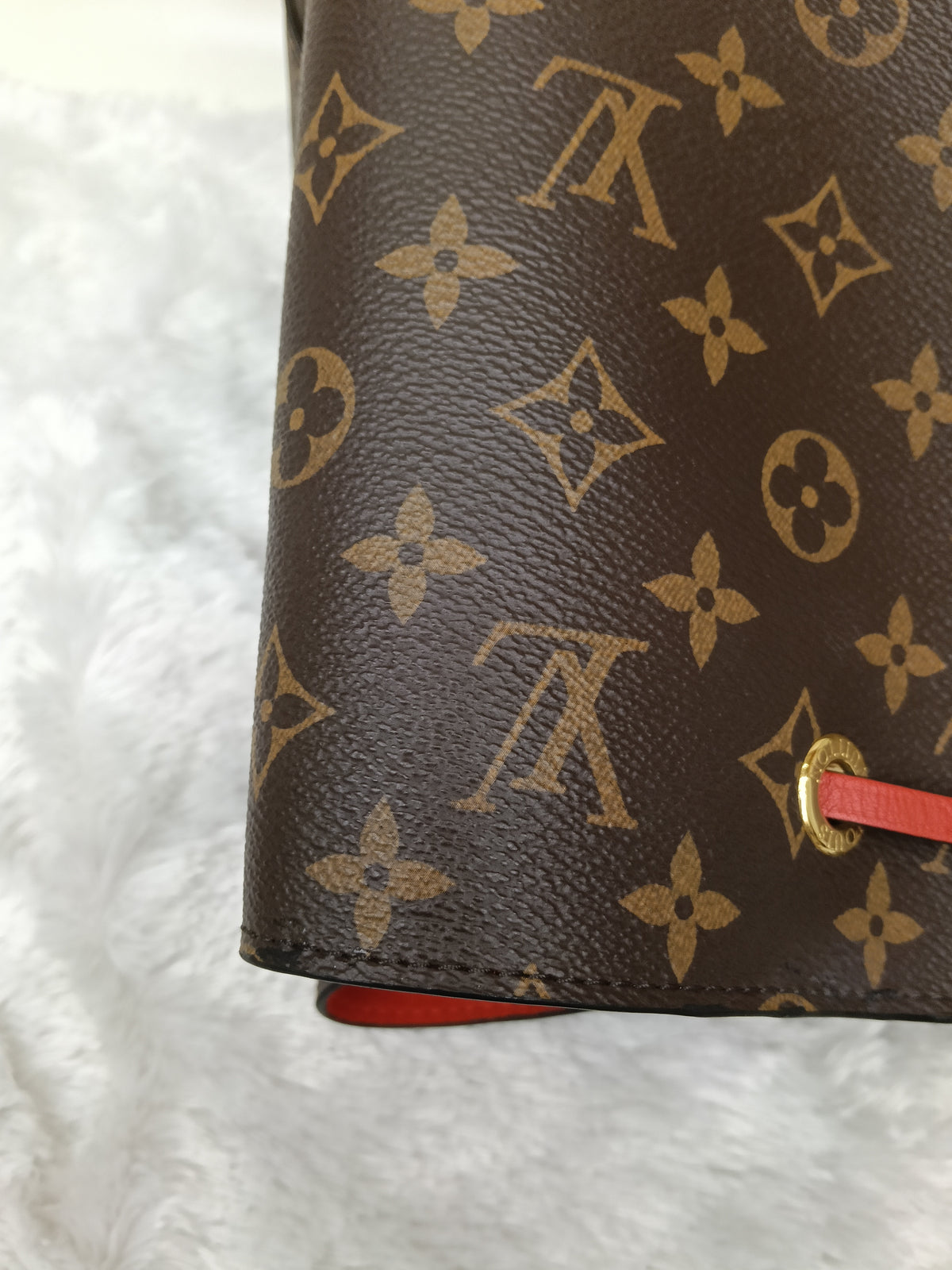 LV Neo Noe MM Monogram Coquelicot 2018