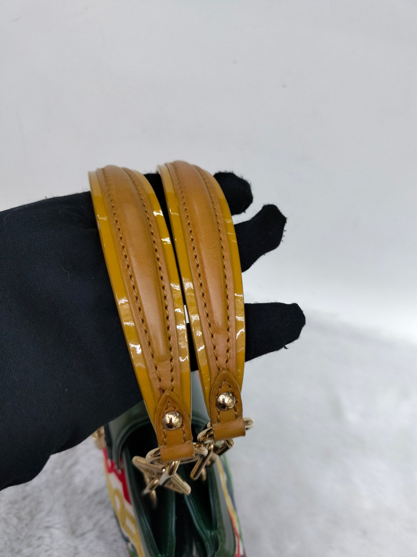 LV Mini Linda Charms Velvet Chains Multicolour 2006