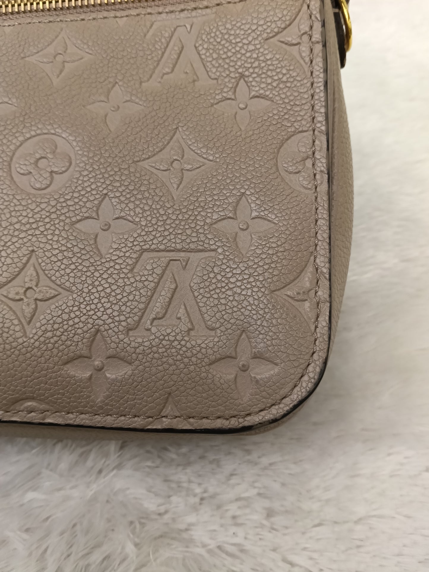 LV Metis Monogram Empreinte Tourterelle (CHIP)