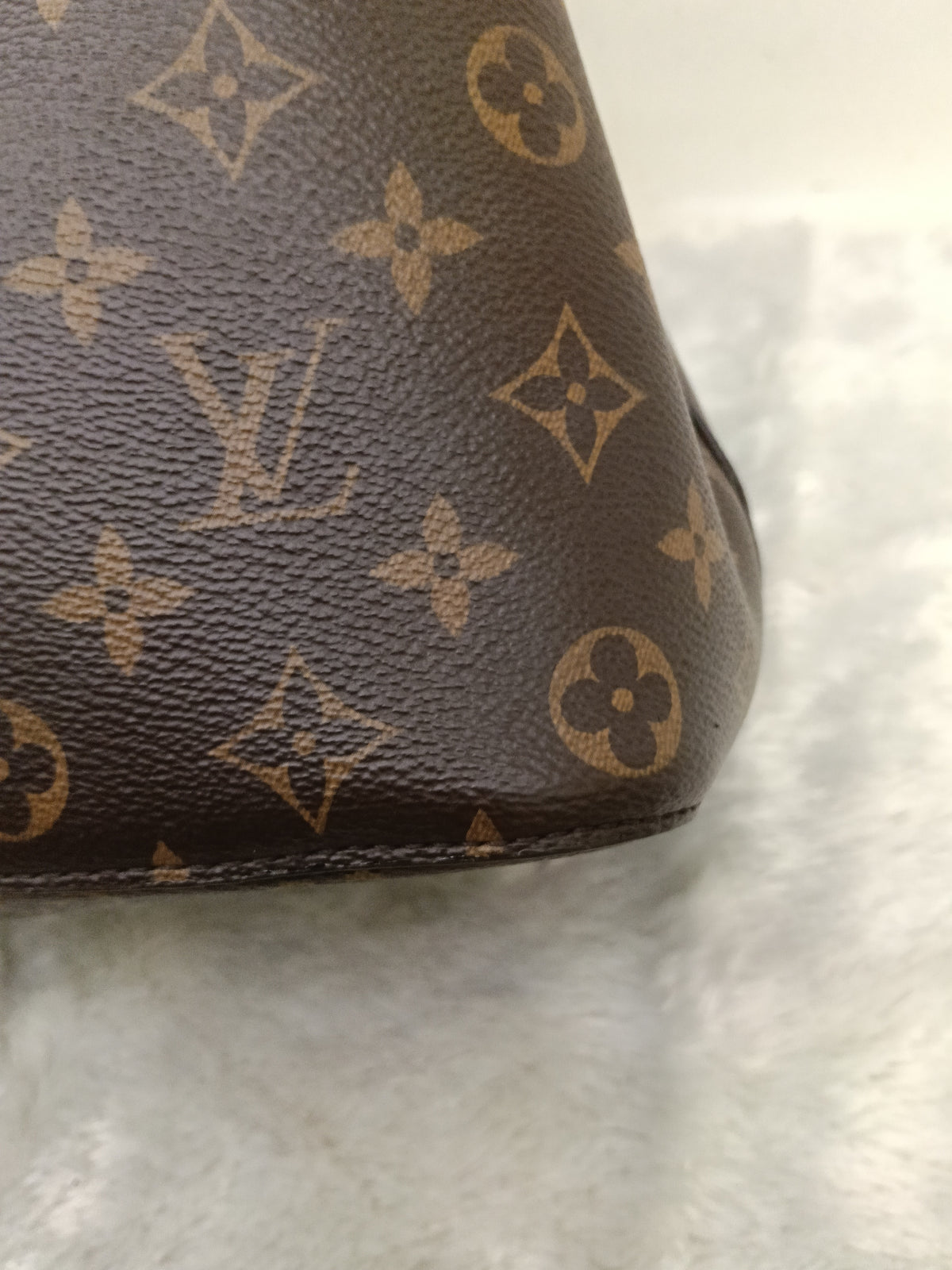 LV Neo Noe MM Monogram Caramel 2020