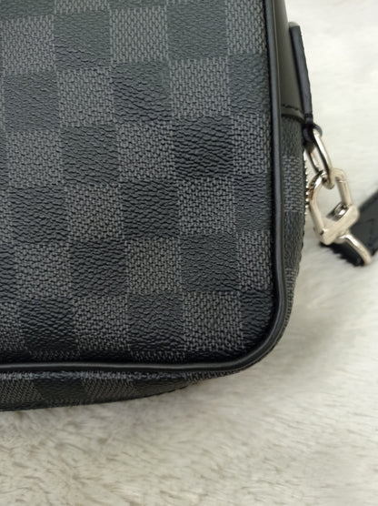 LV Kasai Clutch Graphite 2018