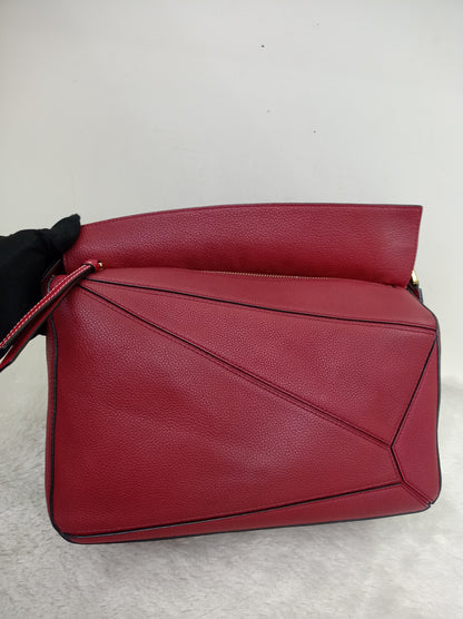 Loewe Puzzle Medium Grained Raspberry GHW 2017