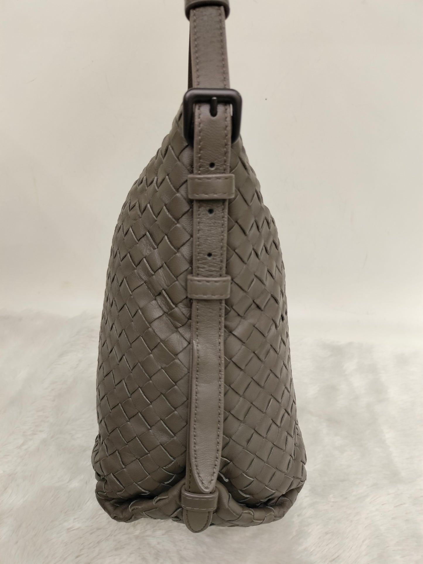 Bottega Veneta Osaka Medium Grey 2018