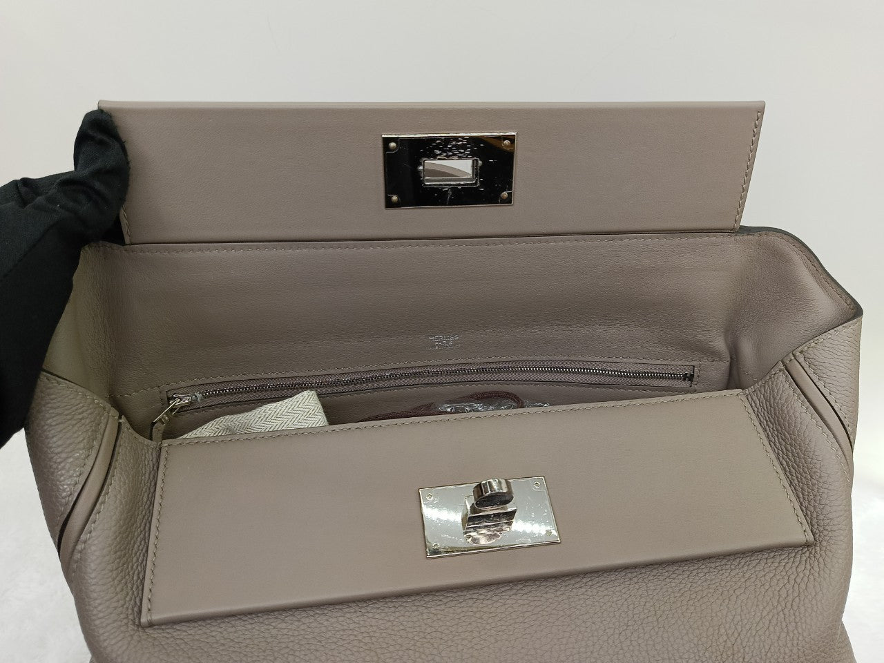 Hermes 2424 29cm Togo Swift Griss Asphalt PHW #C