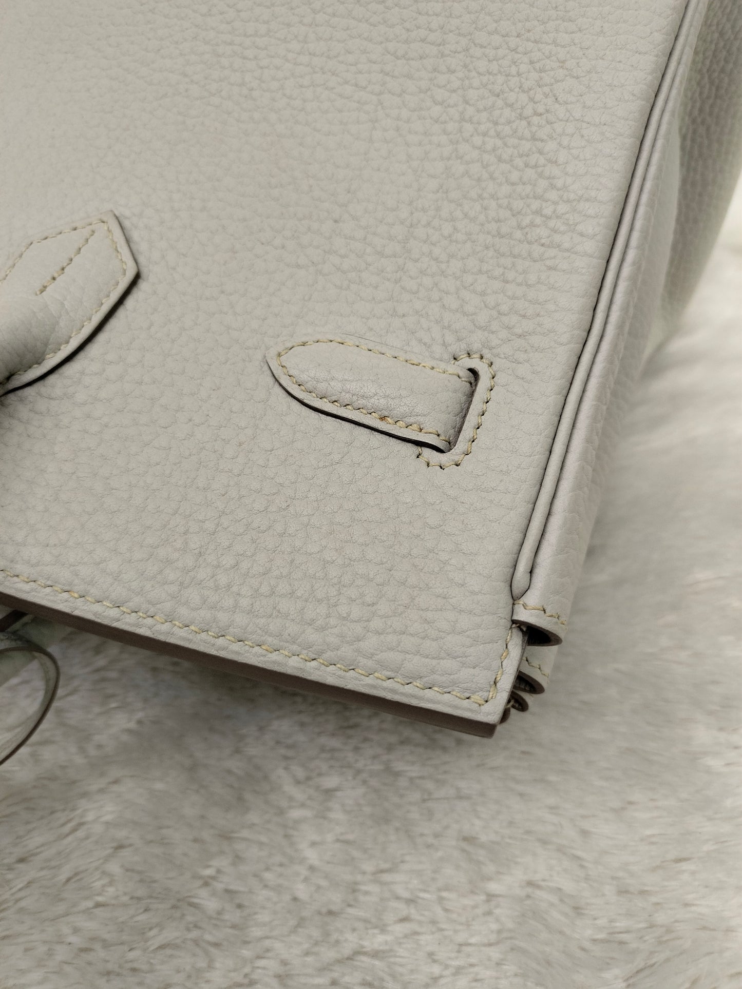 B35 Fjord Gris Perle PHW #Q square