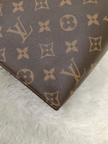 LV Pochette Toiletry 26 Monogram 2020