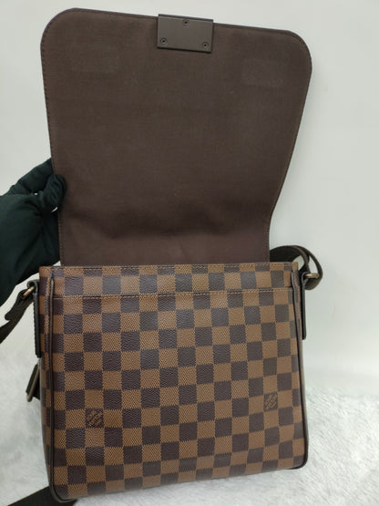 LV District PM Damier