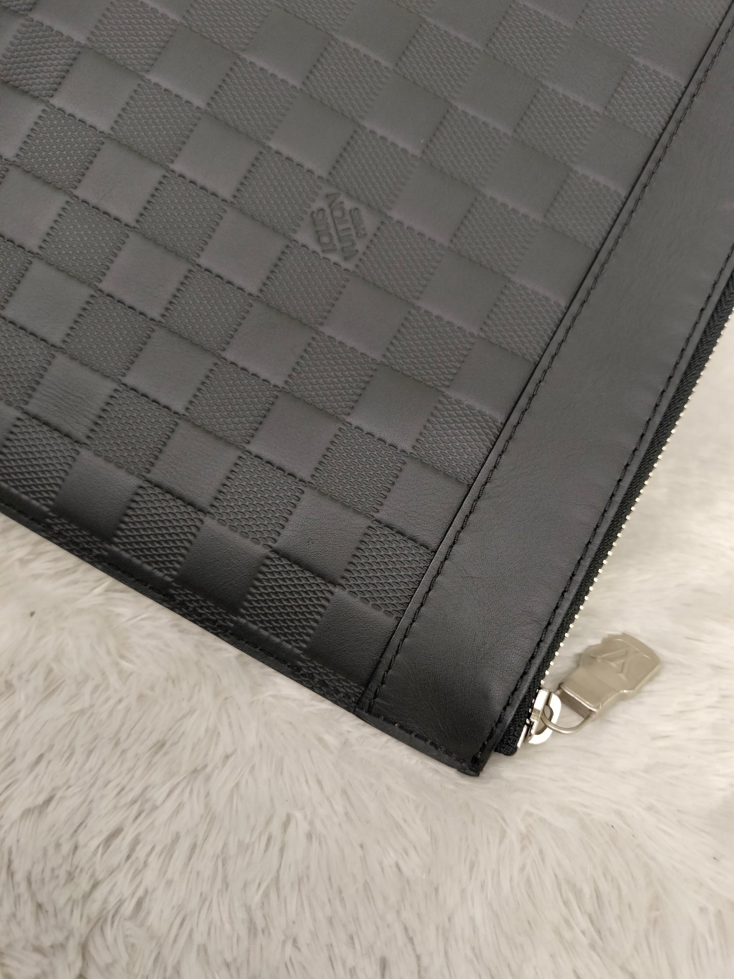 LV Discovery Pochette Damier Infini Black 2019