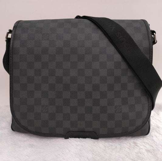 LV Daniel MM Graphite 2011