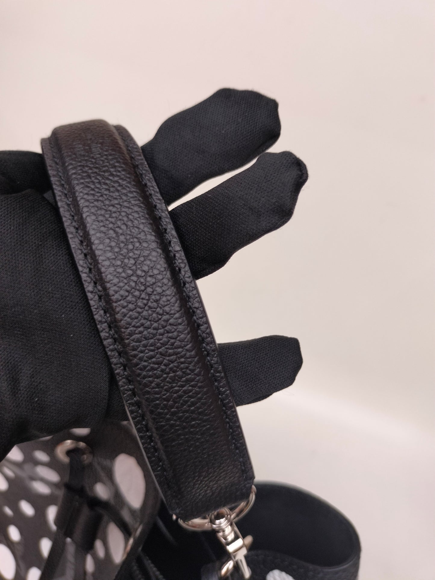 *NEW* LV Neo Noe X Yayoi Kusama Infinity Polkadot Black White (CHIP)