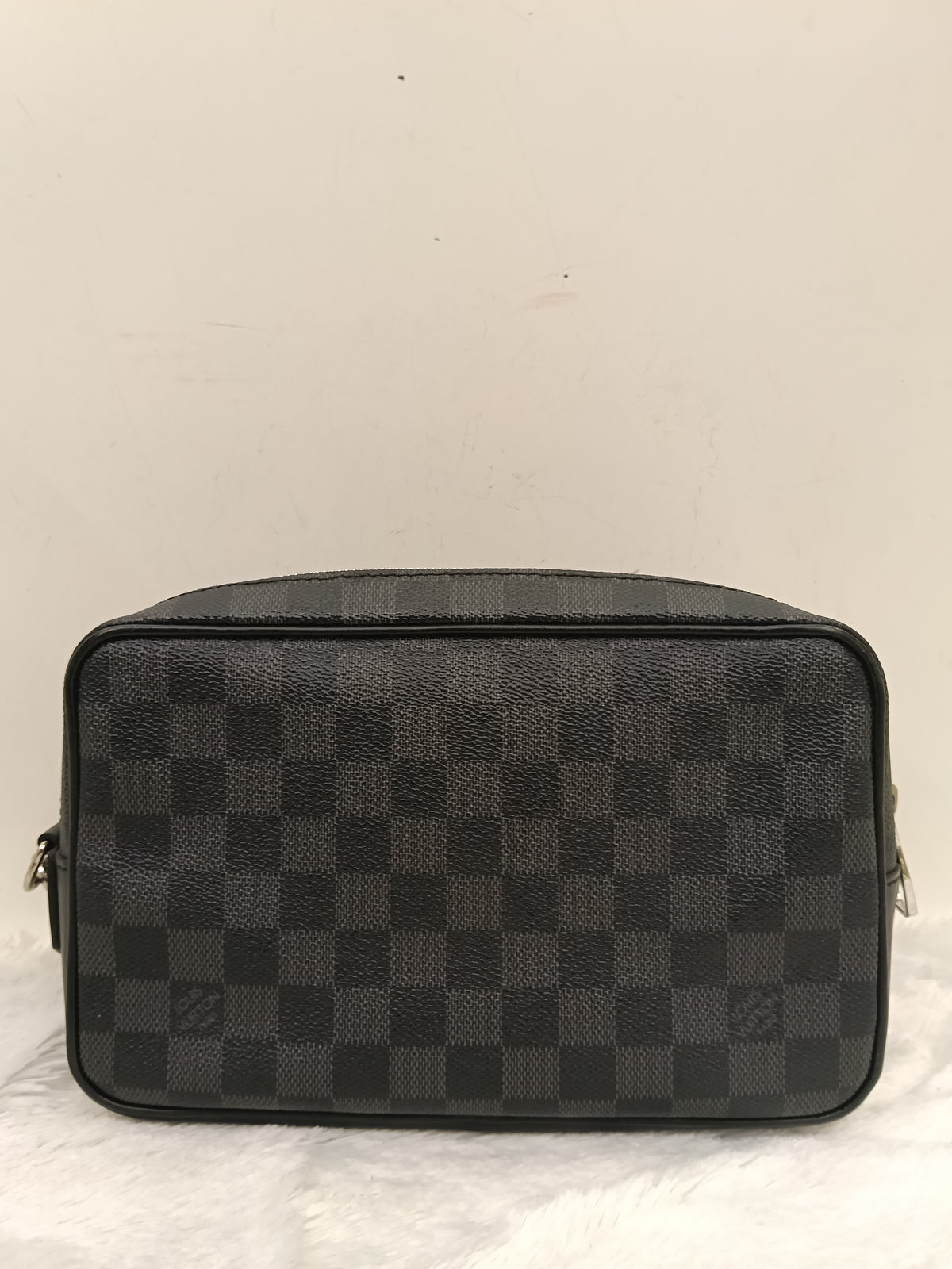 LV Kasai Clutch Graphite 2018