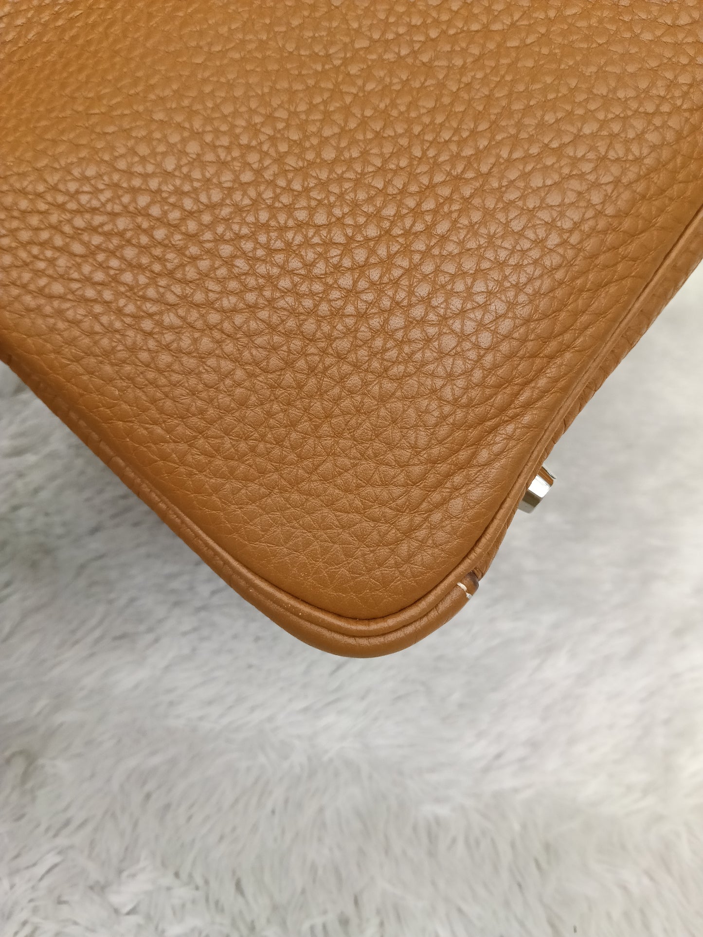 Lindy 30 Clem Gold PHW #R square