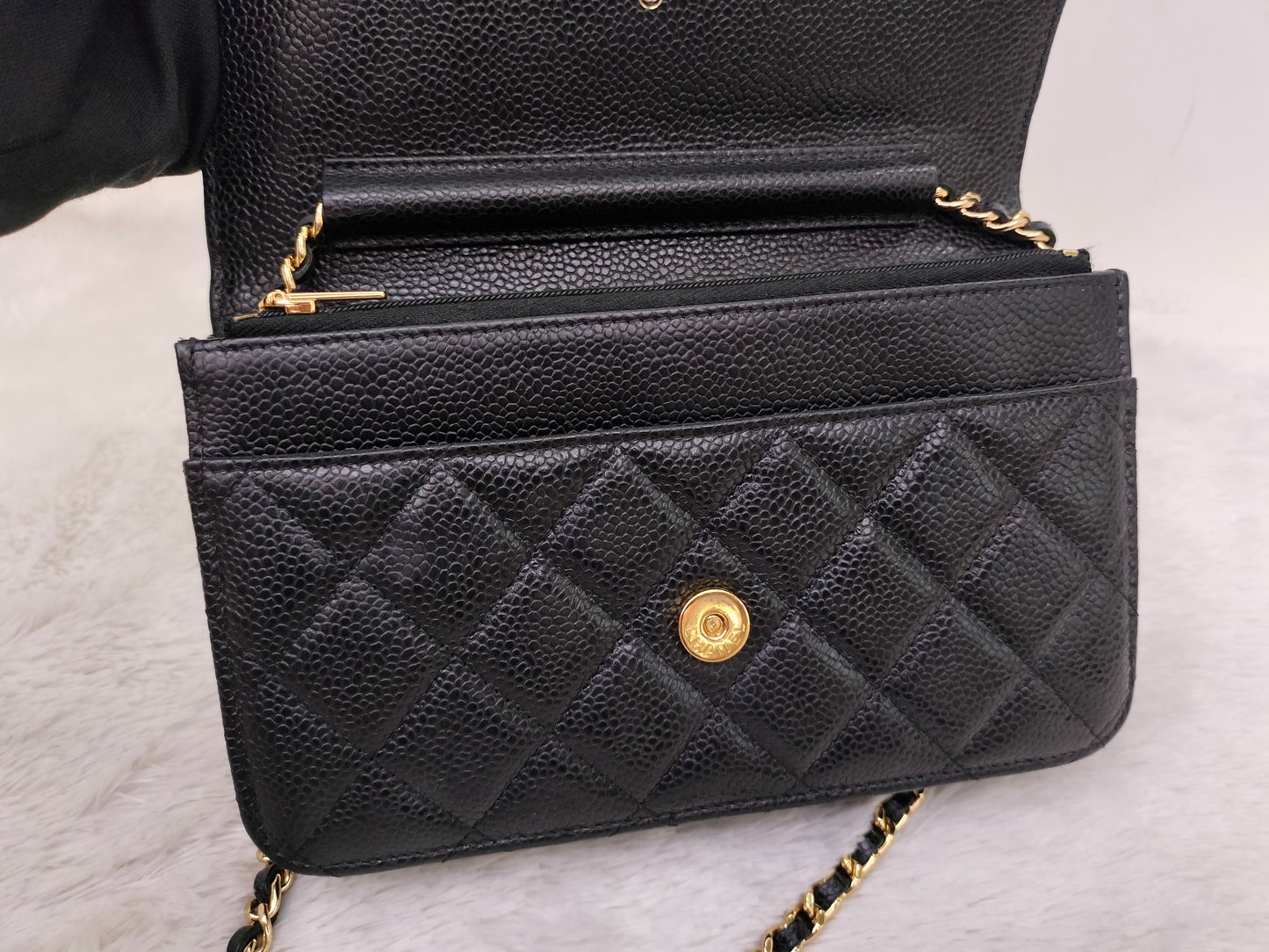 Chanel WOC Caviar Black GHW (CHIP)
