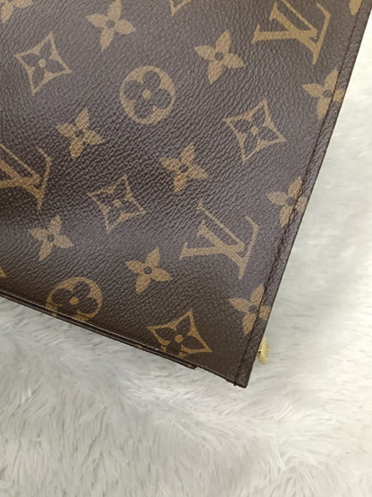 LV Pochette Toiletry 26 Monogram 2020